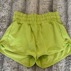 Athleta Girl Run Free 2.5" Short - Size 8/10 (M)